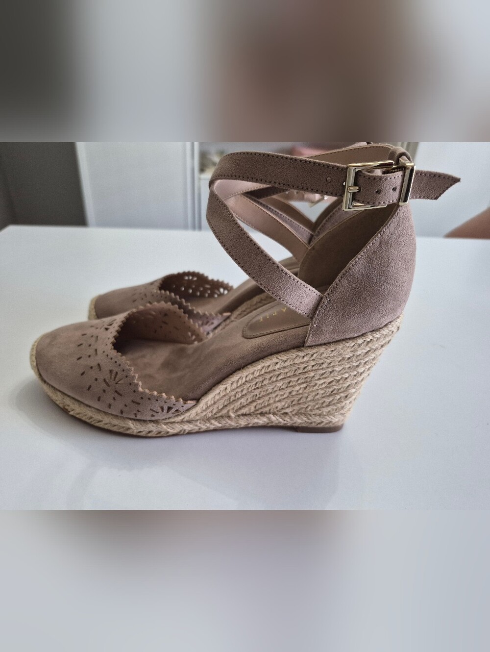 Kelly and Katie Adell Espadrille Wedge Sz 9 - Picture 5 of 10